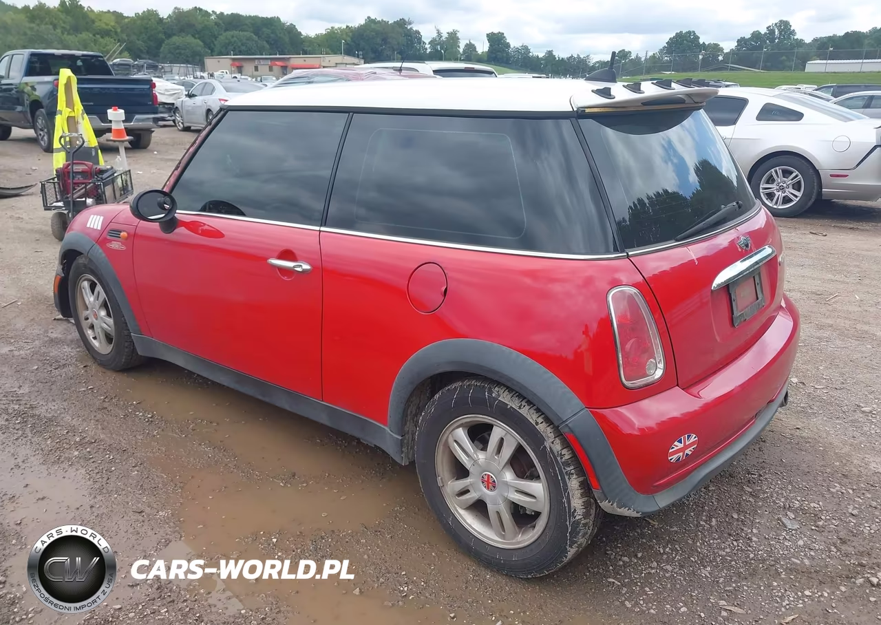 2006 Mini Cooper VIN:WMWRC33546TK67685 - 3