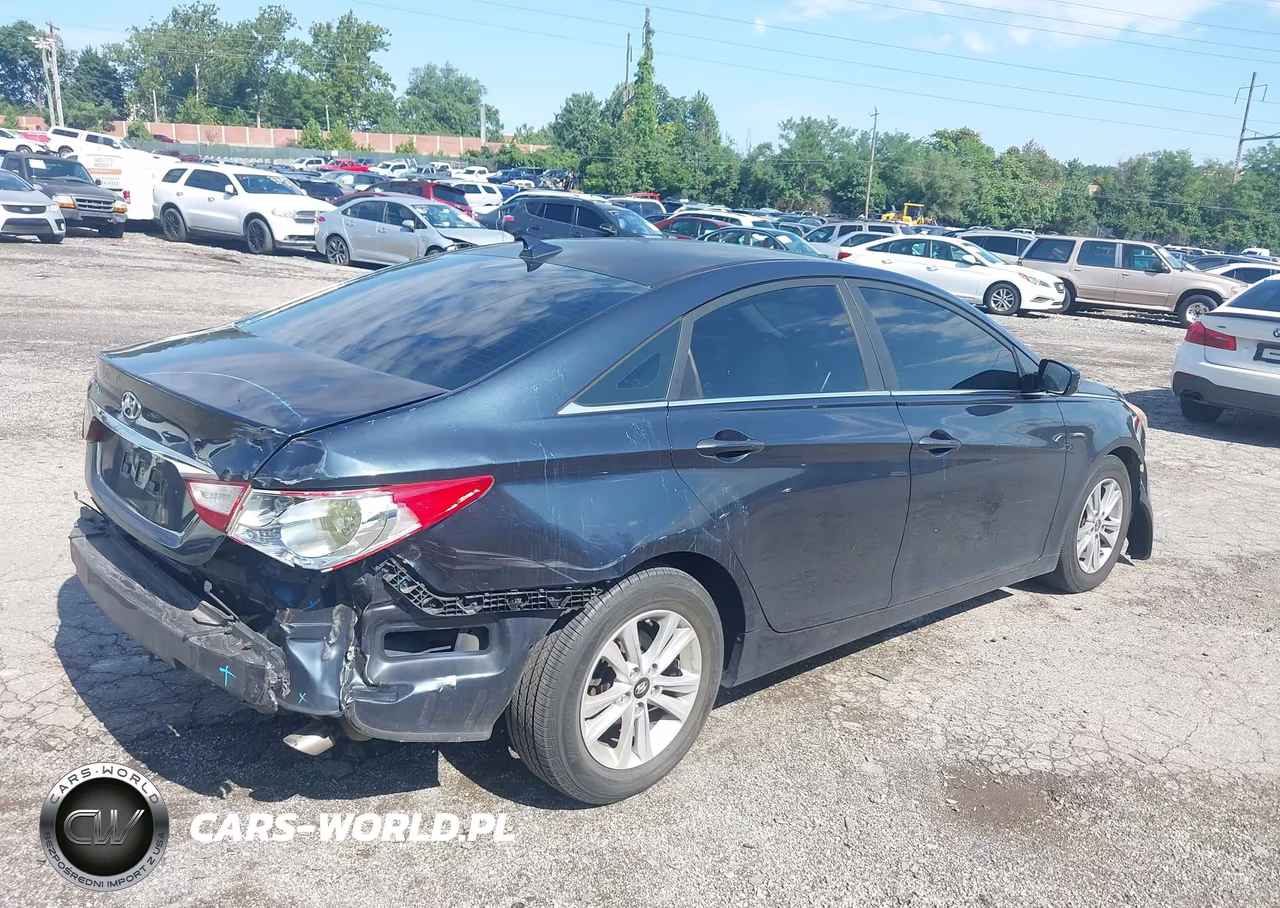 2012 Hyundai Sonata Gls VIN:5NPEB4AC1CH406408 - 4