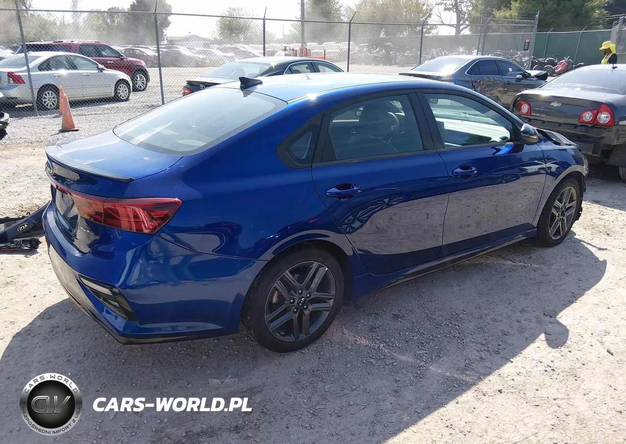 2021 Kia Forte Gt-Line VIN:3KPF34AD9ME397327 - 4