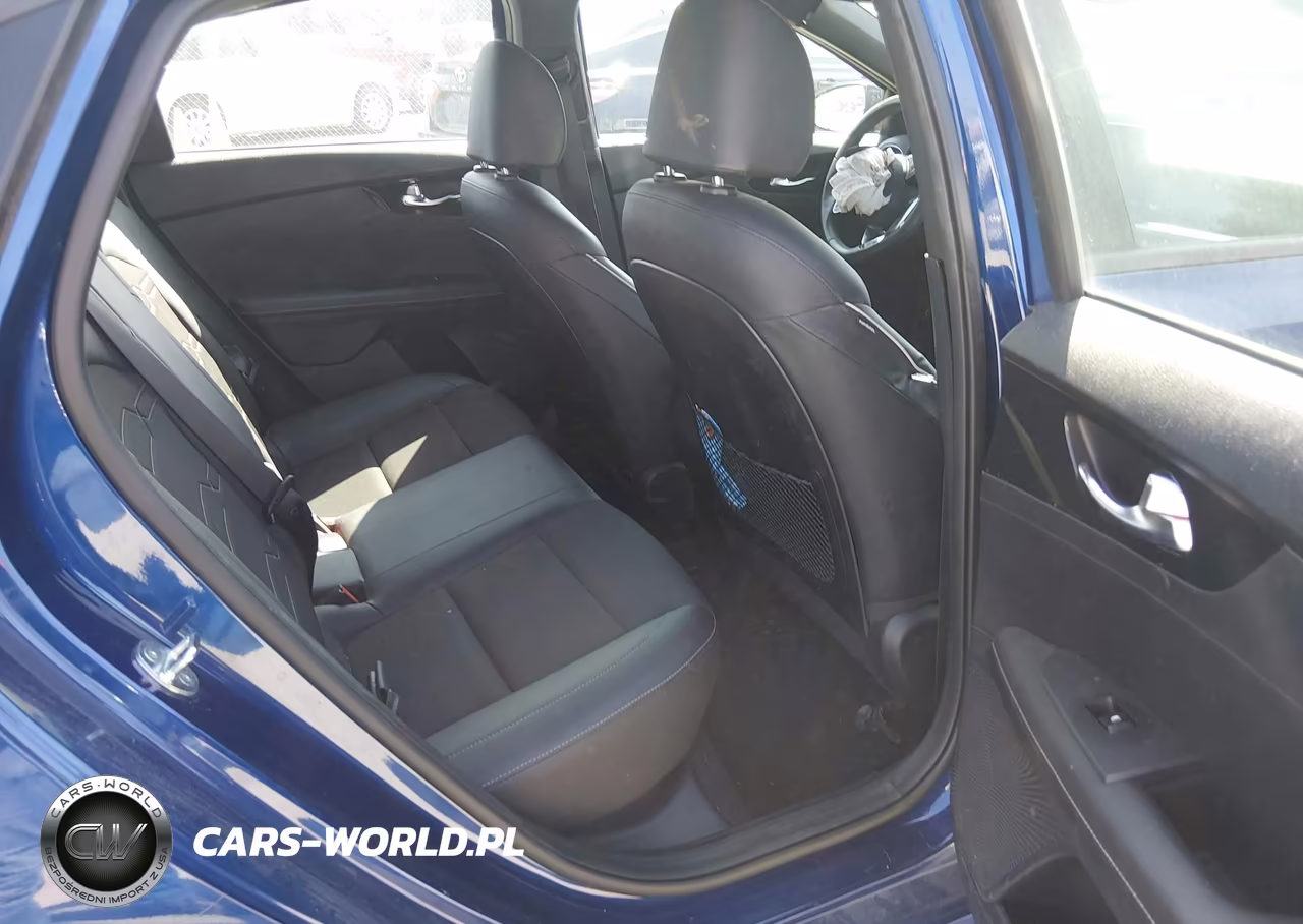 2021 Kia Forte Gt-Line VIN:3KPF34AD9ME397327 - 8