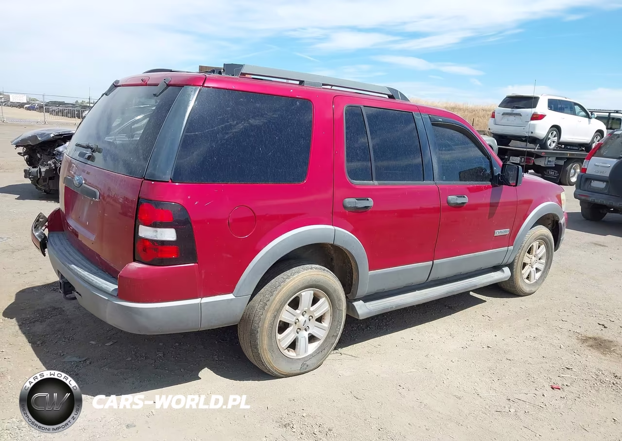 2006 Ford Explorer Xlt VIN:1FMEU63E16ZA05468 - 4