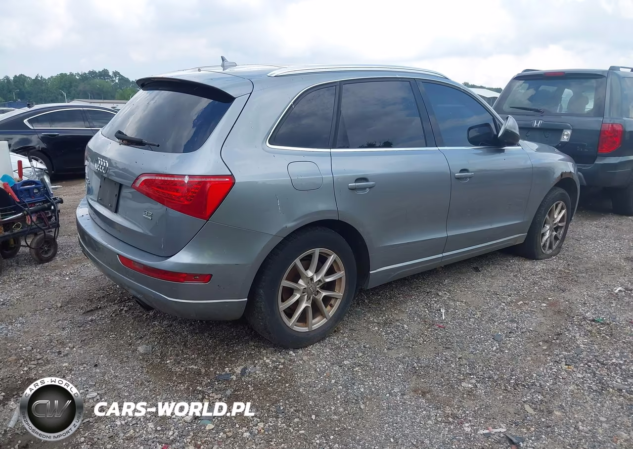 2010 Audi Q5 3.2 Premium VIN:WA1CKAFP8AA043542 - 4