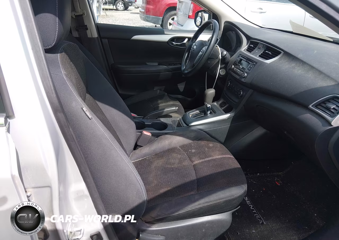 2017 Nissan Sentra S VIN:3N1AB7AP1HY318698 - 5