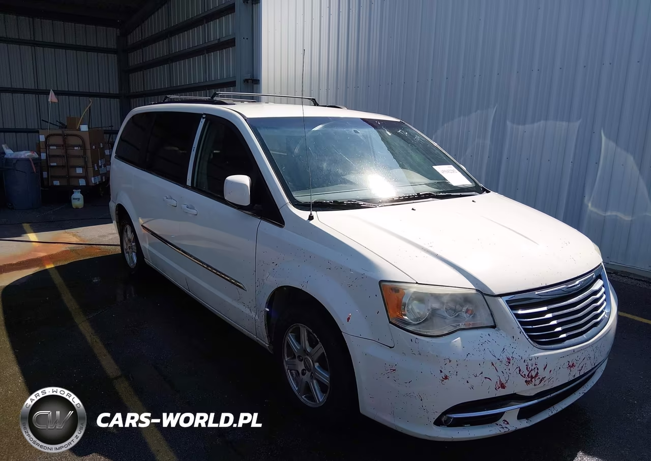 2012 Chrysler Town & Country Touring – zdjęcie 1 z 11