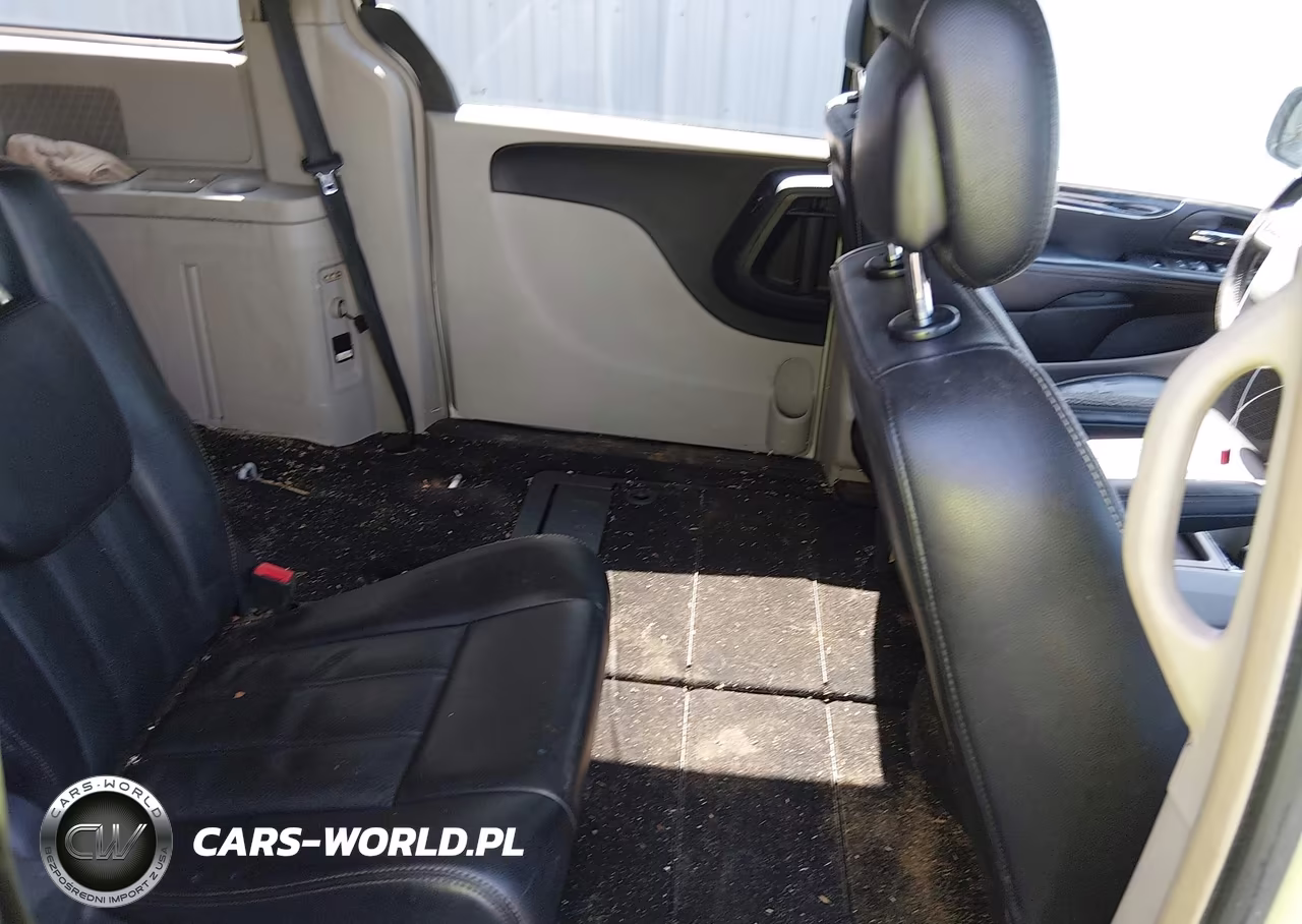2012 Chrysler Town & Country Touring VIN:2C4RC1BG5CR312999 - 8