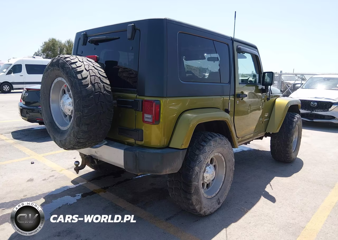 2008 Jeep Wrangler Sahara VIN:1J4FA54158L610231 - 4