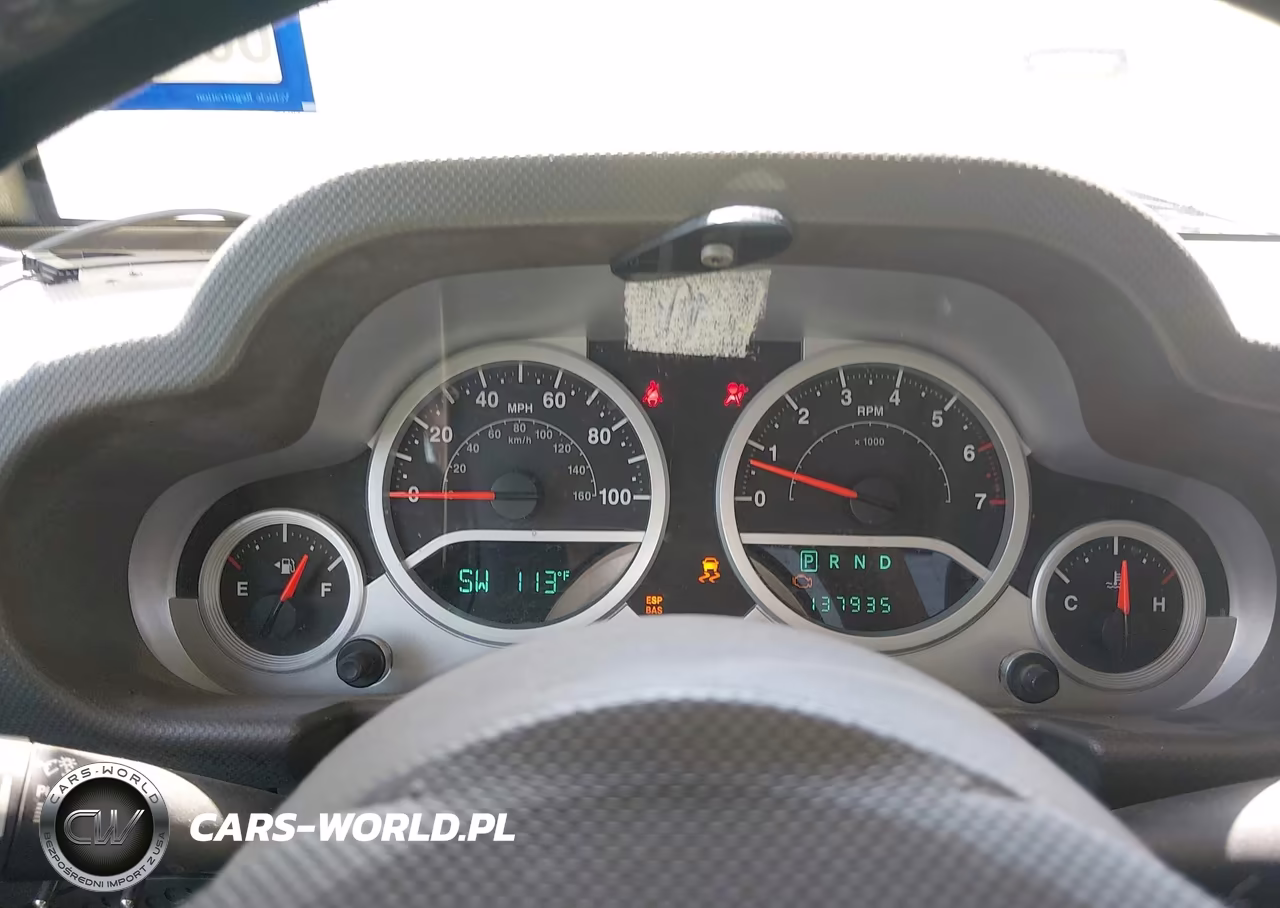 2008 Jeep Wrangler Sahara VIN:1J4FA54158L610231 - 7