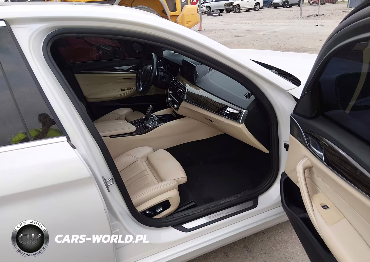 2019 BMW 530I VIN:WBAJA5C55KWW18546 - 5