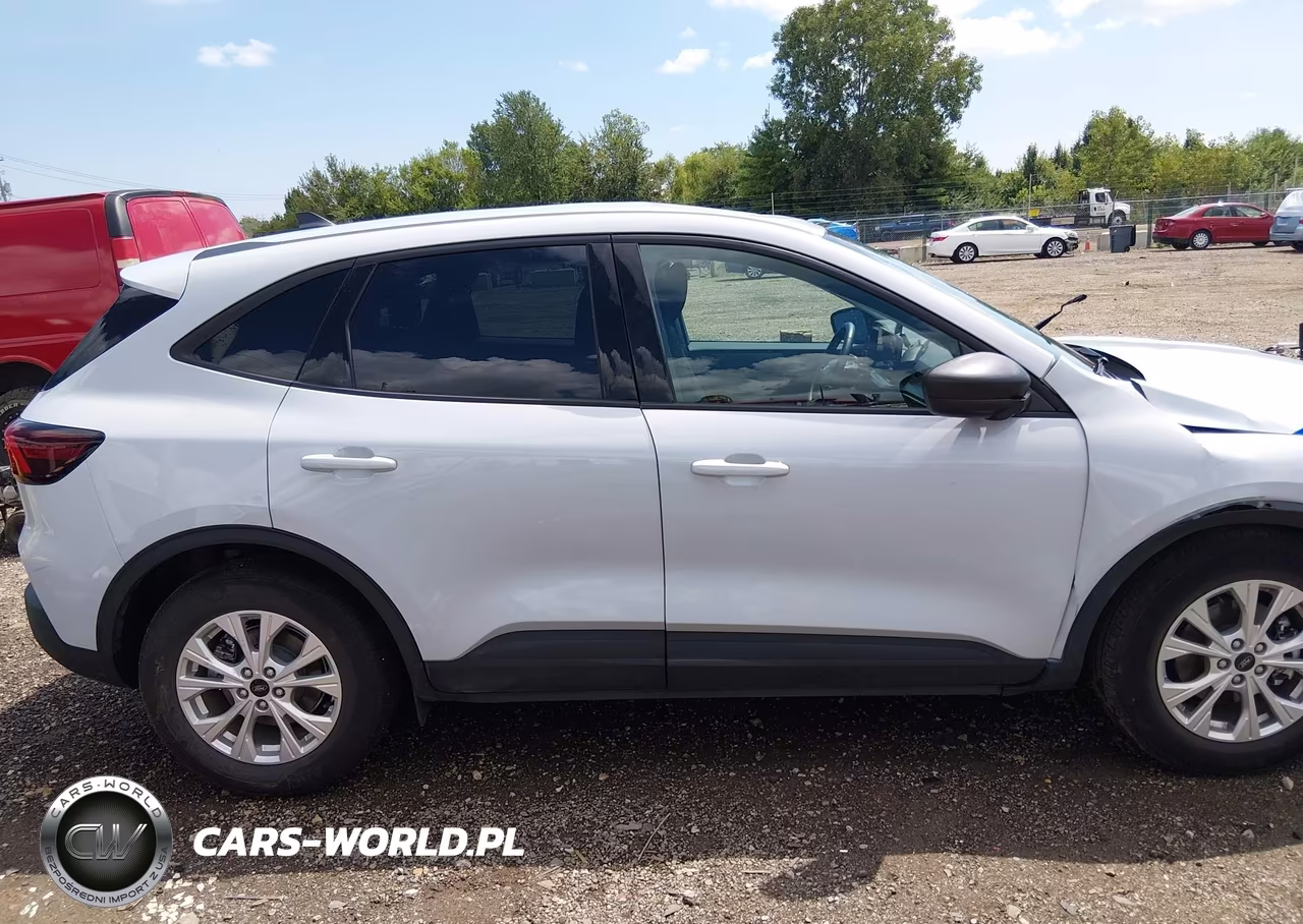 2025 Ford Escape Active VIN:1FMCU0GN5SUB57002 - 13