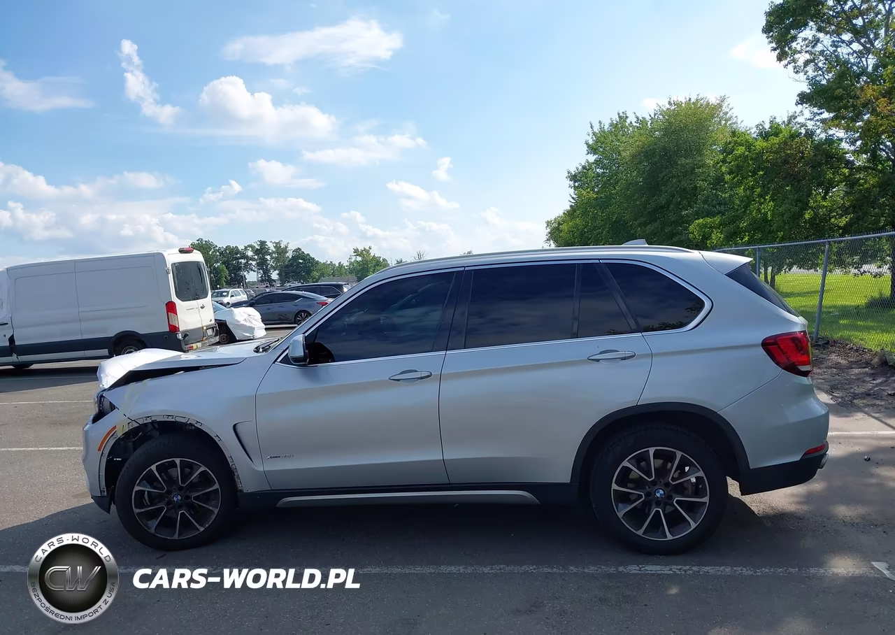 2017 BMW X5 xDrive35I VIN:5UXKR0C54H0U55076 - 14