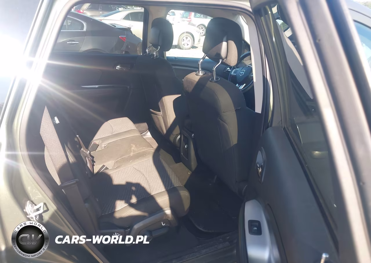 2019 Dodge Journey Se VIN:3C4PDCBB5KT796995 - 8