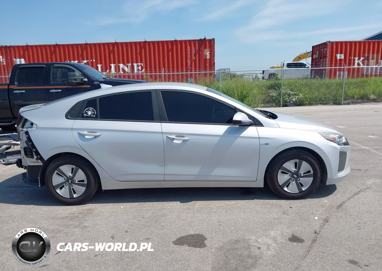 2019 Hyundai Ioniq Hybrid Blue VIN:KMHC65LC2KU158782 - 14