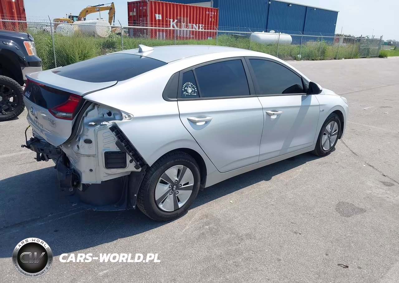 2019 Hyundai Ioniq Hybrid Blue VIN:KMHC65LC2KU158782 - 4