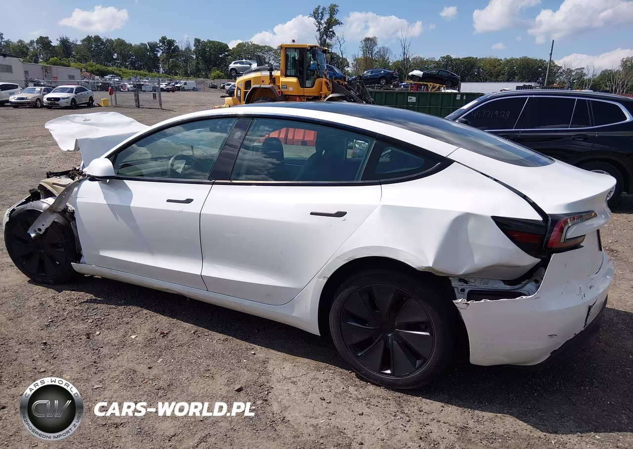 2024 Tesla Model 3 Long Range Dual Motor All-Wheel Drive-Rear-Wheel Drive VIN:5YJ3E1EAXRF733547 - 13