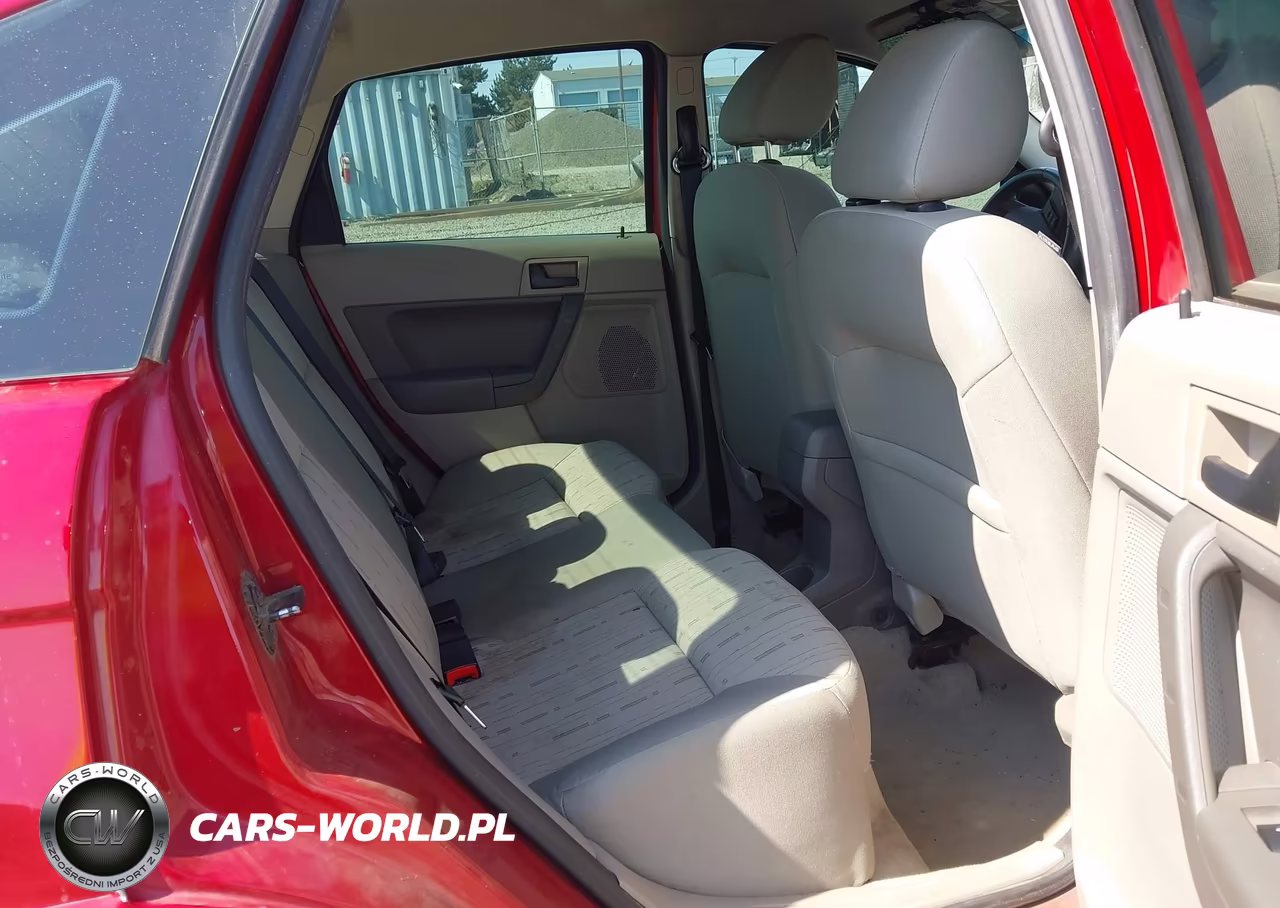 2011 Ford Focus Se VIN:1FAHP3FN1BW107325 - 8