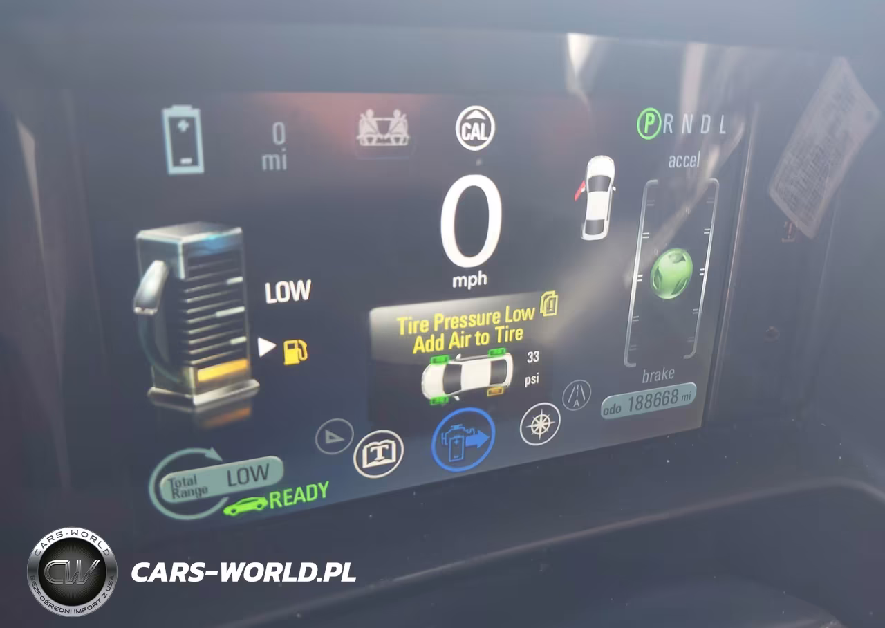 2015 Chevrolet Volt VIN:1G1RC6E4XFU140743 - 13
