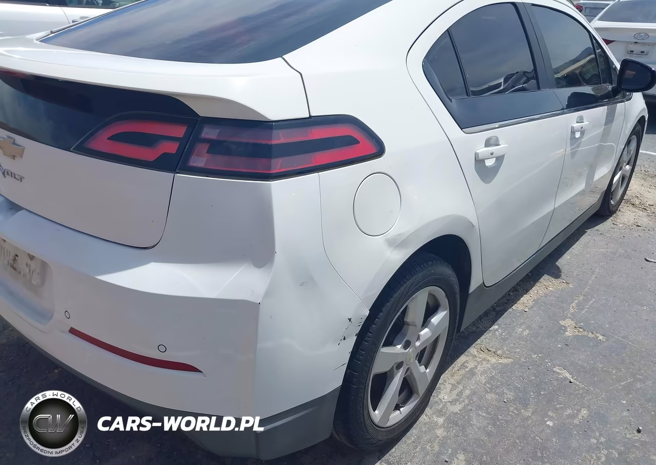 2015 Chevrolet Volt VIN:1G1RC6E4XFU140743 - 6
