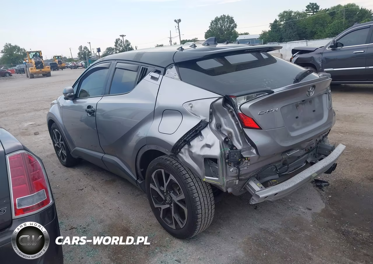 2020 Toyota C-Hr Xle VIN:JTNKHMBX7L1070978 - 3
