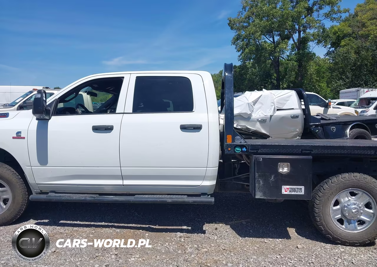 2024 Ram 2500 Tradesman 4X4 8' Box VIN:3C6UR5HL2RG125519 - 14