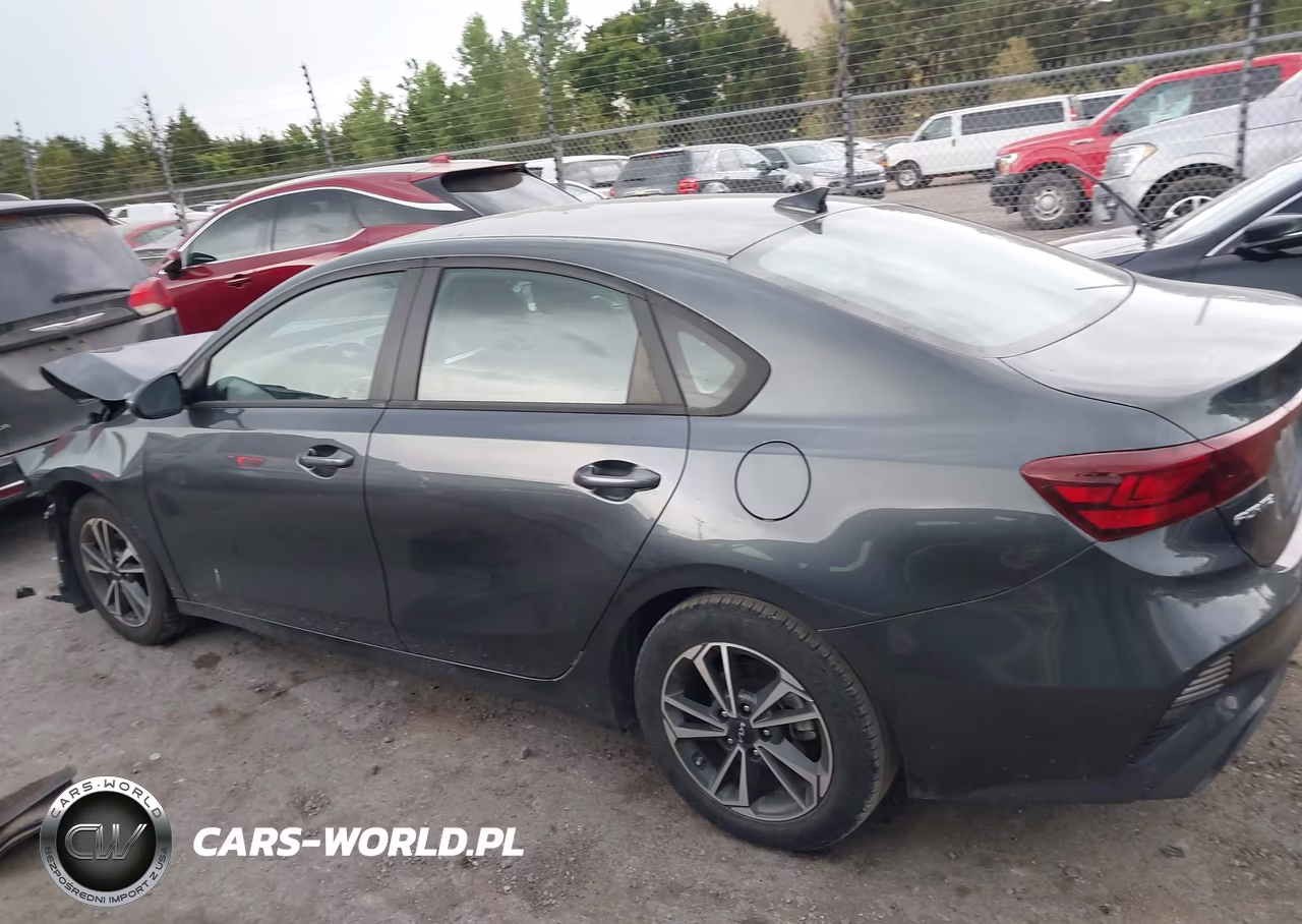 2024 Kia Forte Lxs VIN:3KPF24AD3RE768475 - 15