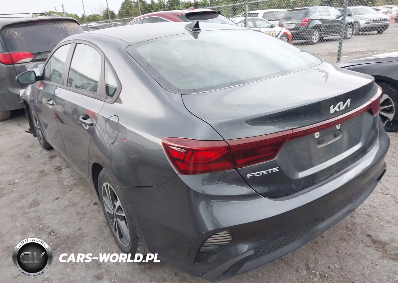 2024 Kia Forte Lxs VIN:3KPF24AD3RE768475 - 3