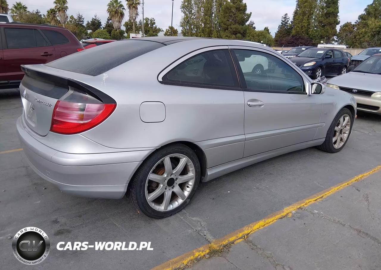 2003 Mercedes-Benz C 230 Kompressor Sport VIN:WDBRN40JX3A446422 - 4