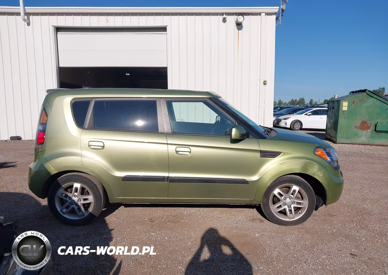 2010 Kia Soul + VIN:KNDJT2A21A7118705 - 13
