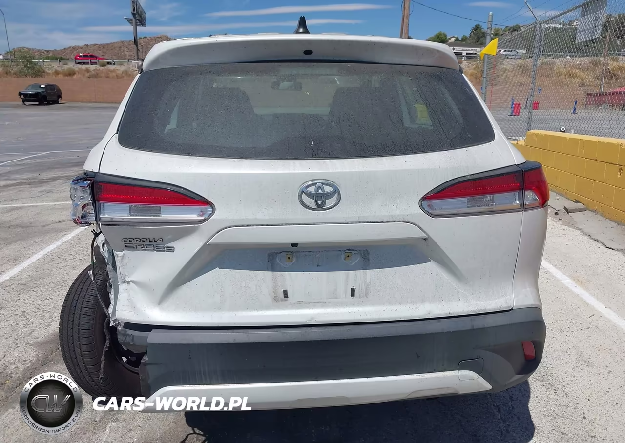 2022 Toyota Corolla Cross L VIN:7MUAAAAG8NV004309 - 17