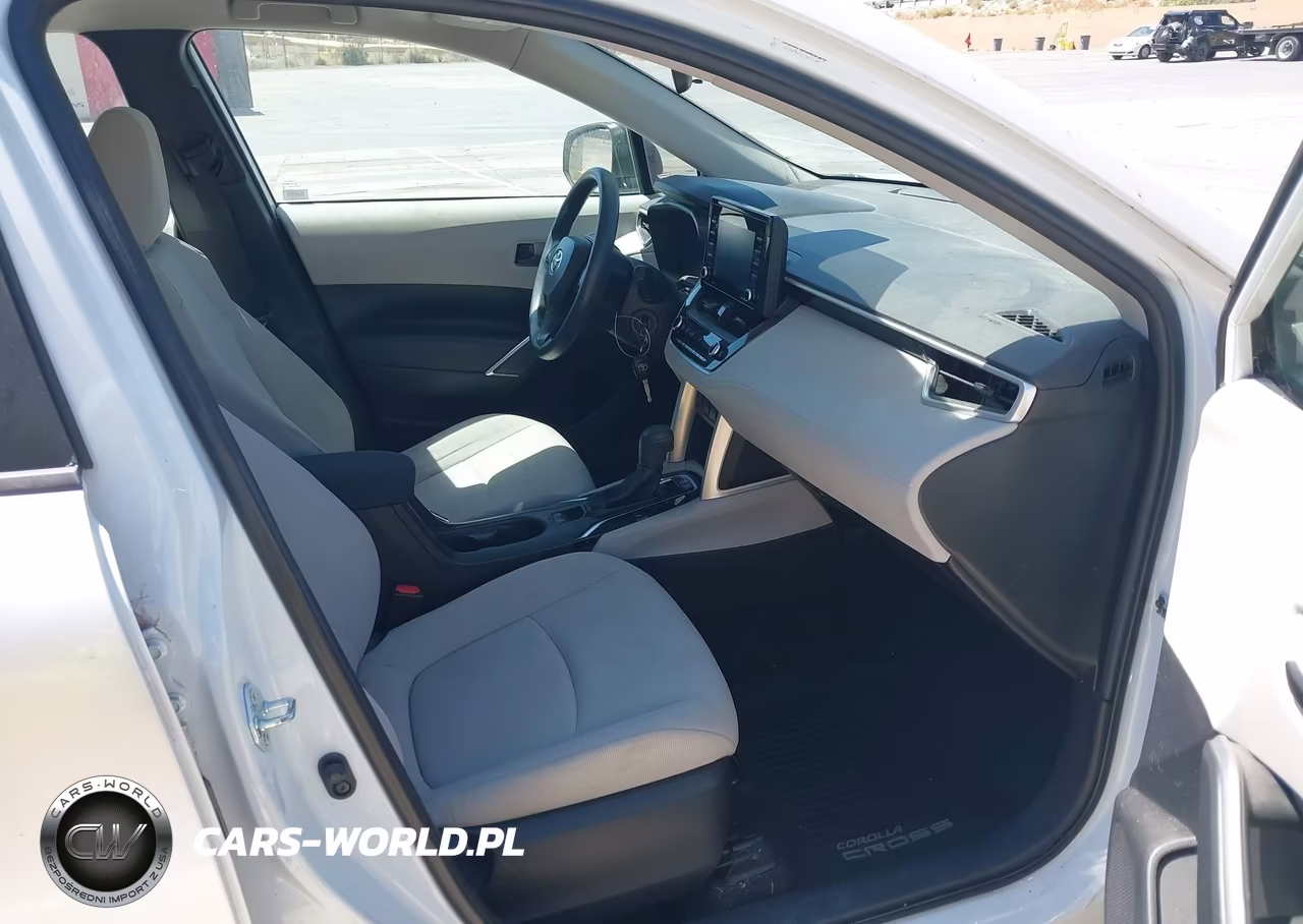 2022 Toyota Corolla Cross L VIN:7MUAAAAG8NV004309 - 5