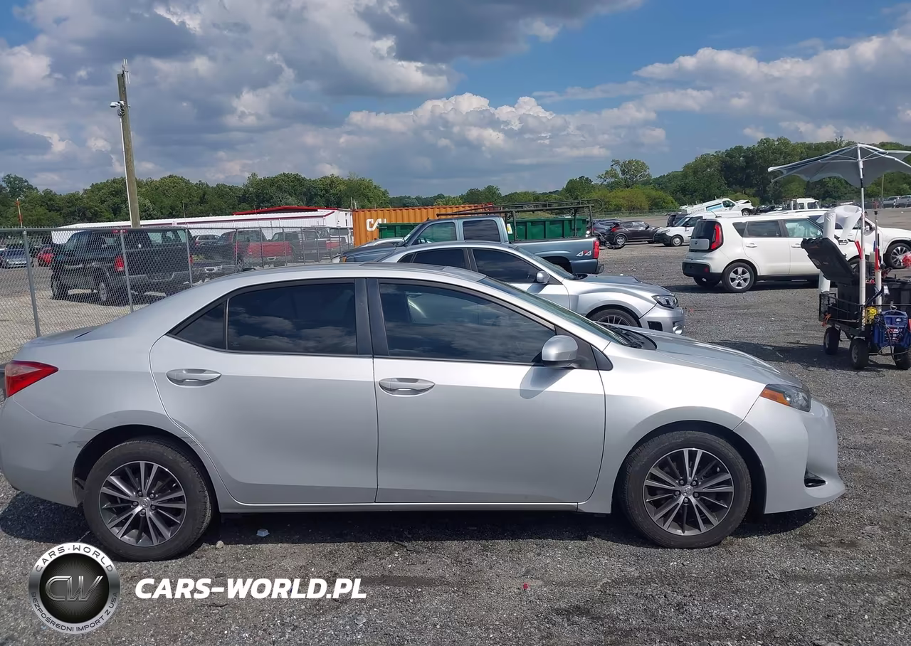 2019 Toyota Corolla Le VIN:2T1BURHE0KC197990 - 14