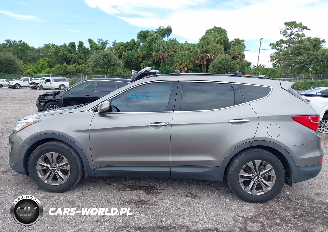 2016 Hyundai Santa Fe Sport 2.4L VIN:5XYZU3LB1GG313265 - 14