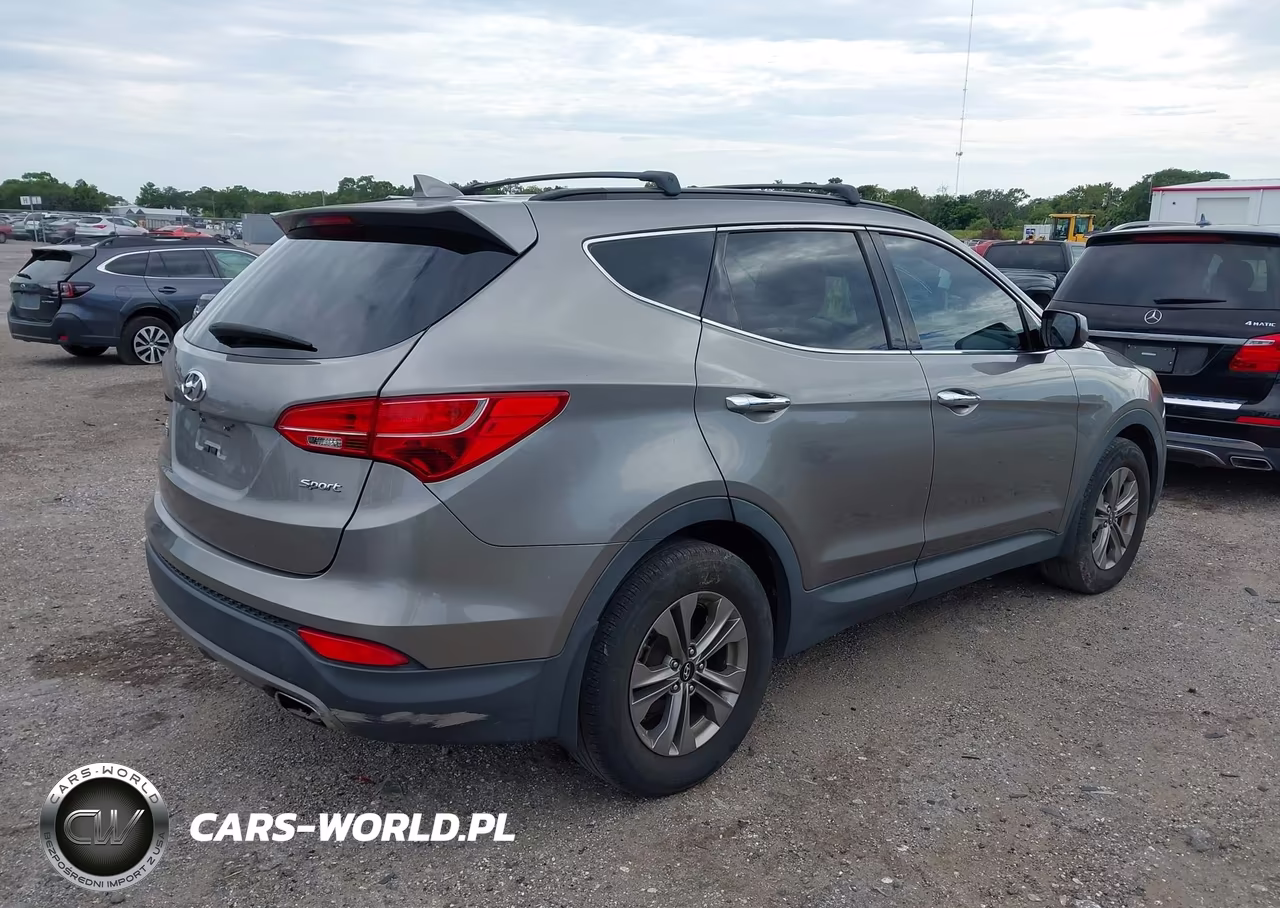 2016 Hyundai Santa Fe Sport 2.4L VIN:5XYZU3LB1GG313265 - 4