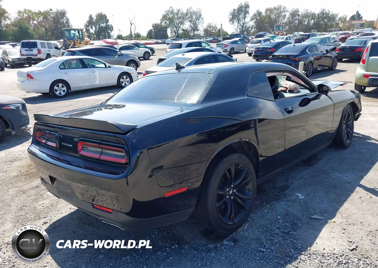 2018 Dodge Challenger Sxt Plus VIN:2C3CDZAG1JH280594 - 4