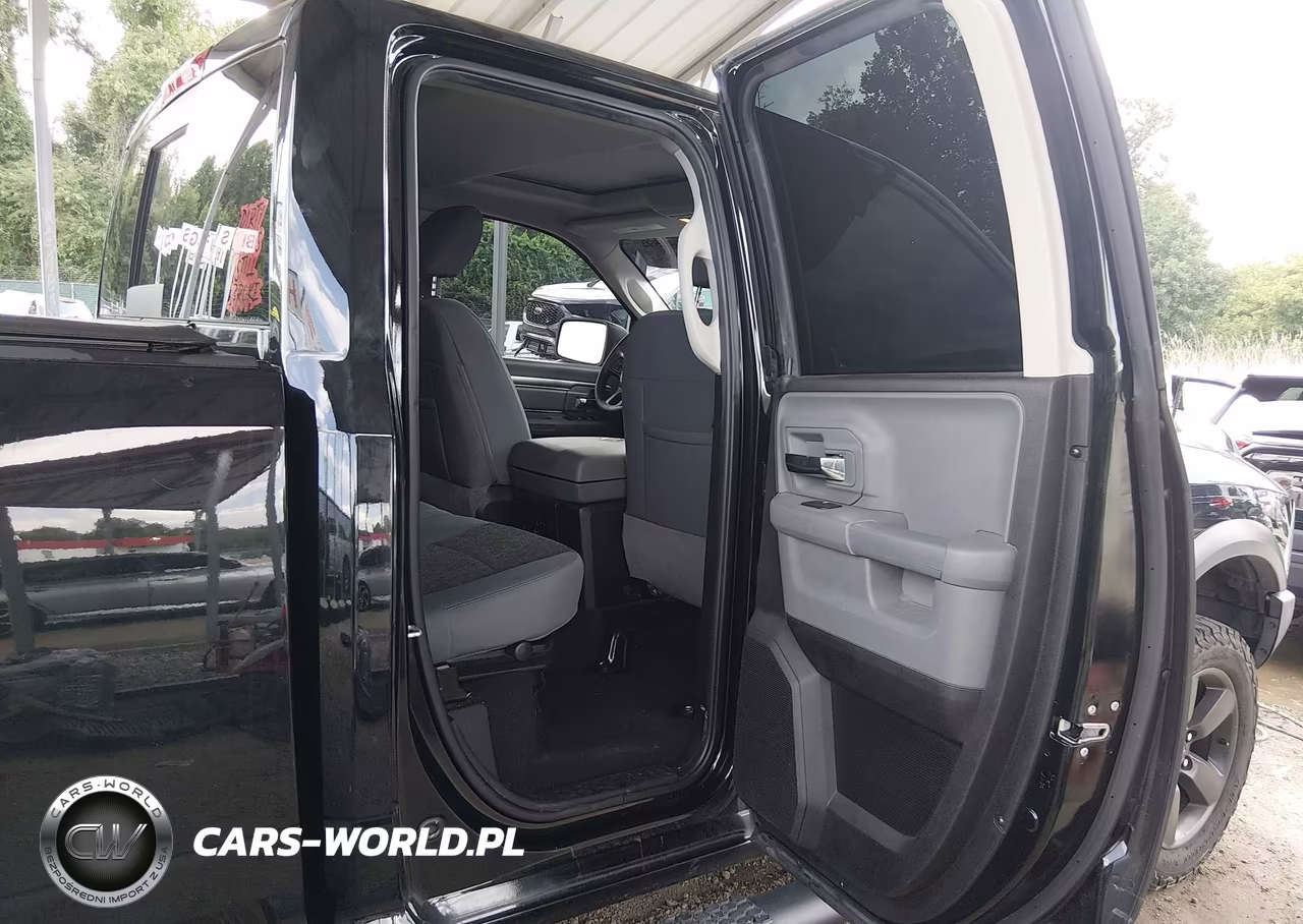 2019 Ram 1500 Classic Warlock 4X4 6'4 Box VIN:1C6RR7GGXKS632365 - 8