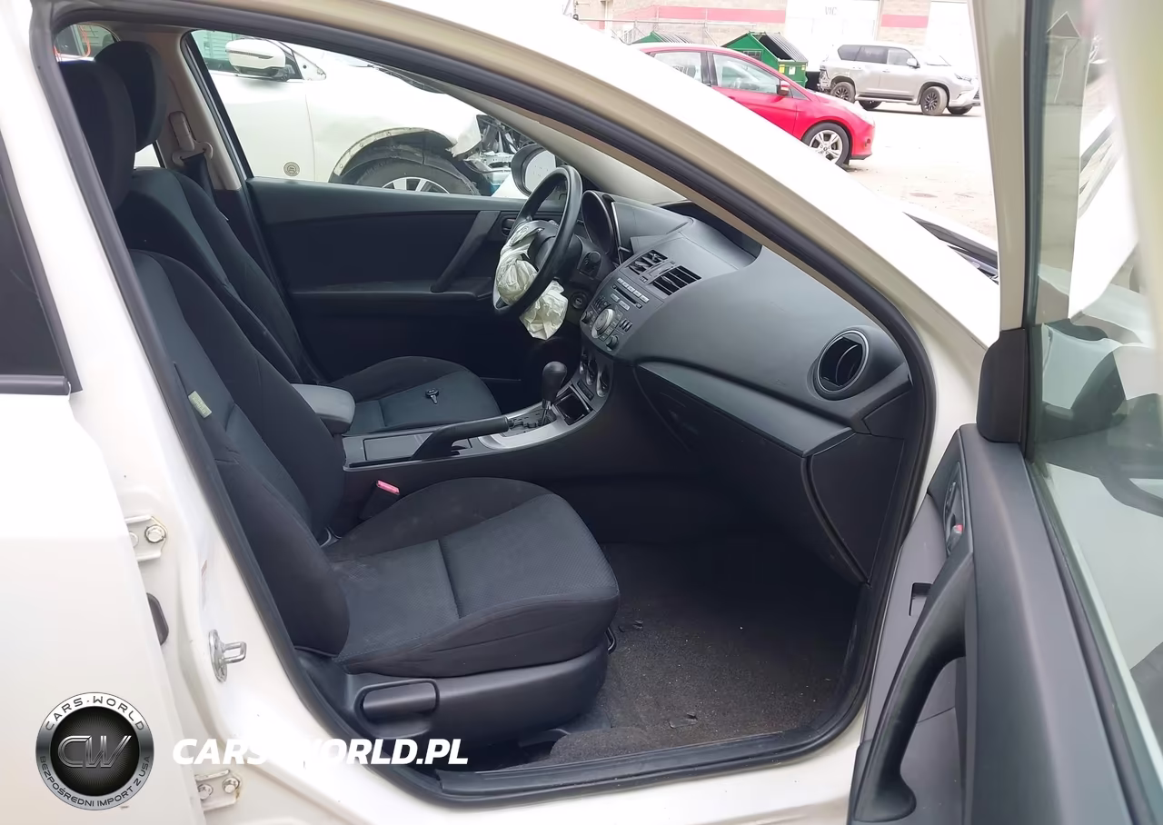 2011 Mazda Mazda3 I Sport VIN:JM1BL1UG9B1464155 - 5