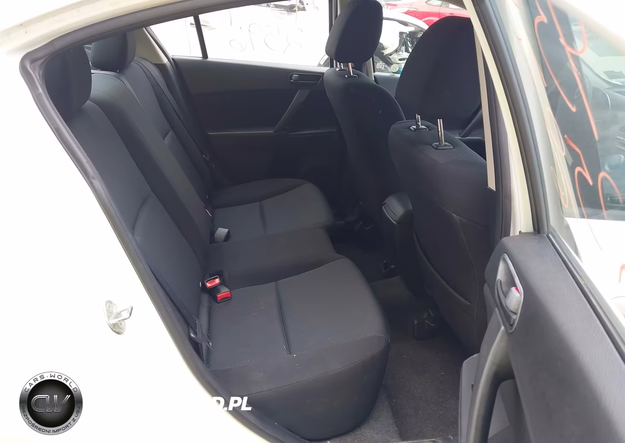 2011 Mazda Mazda3 I Sport VIN:JM1BL1UG9B1464155 - 8