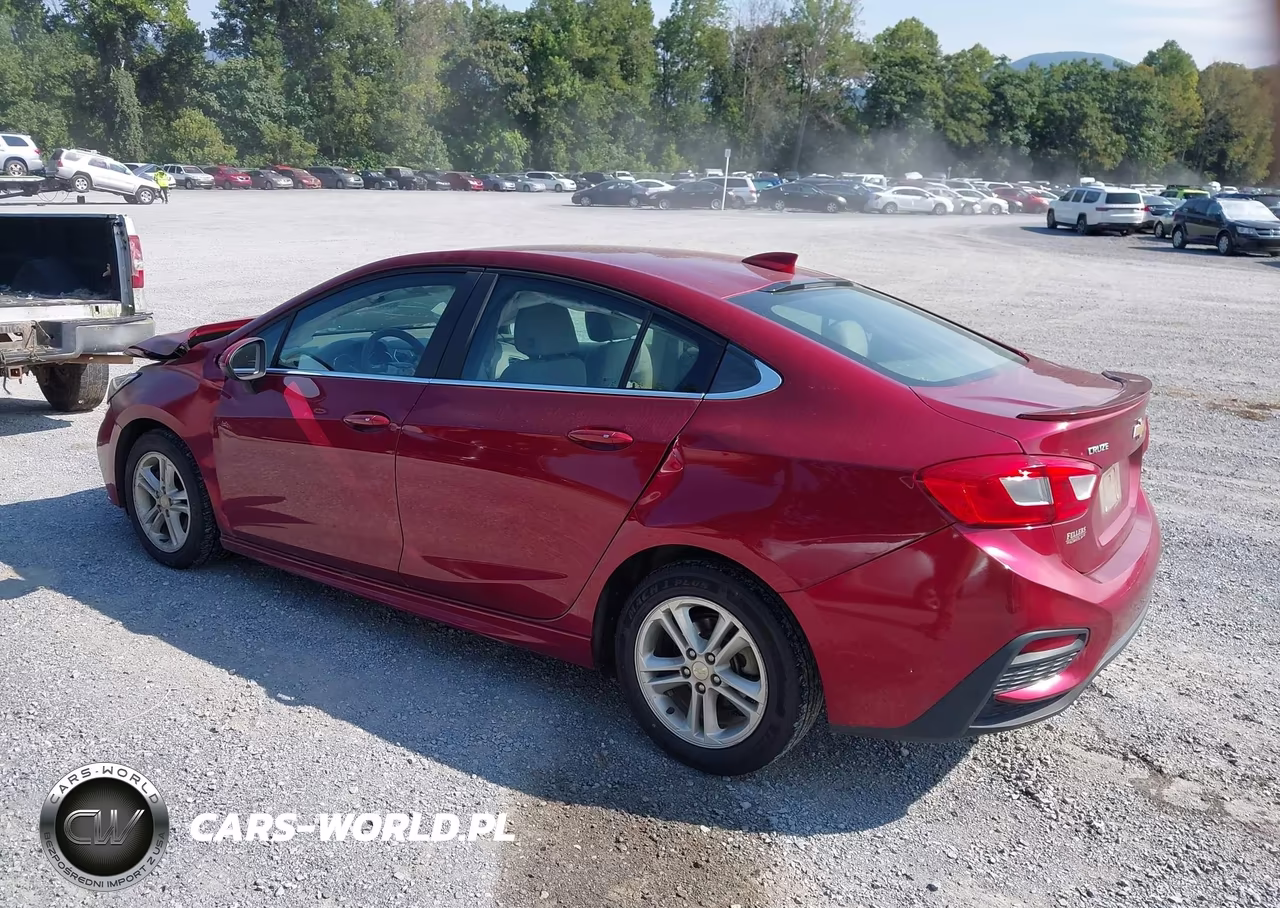 2018 Chevrolet Cruze Lt Auto VIN:1G1BE5SM6J7200633 - 3