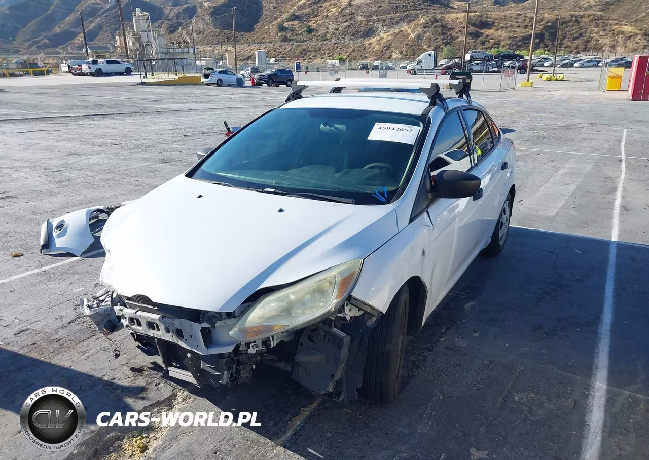 2014 Ford Focus S VIN:1FADP3E20EL462658 - 2