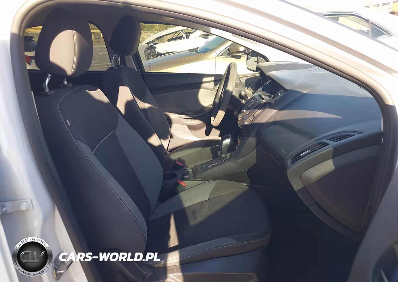 2014 Ford Focus S VIN:1FADP3E20EL462658 - 5