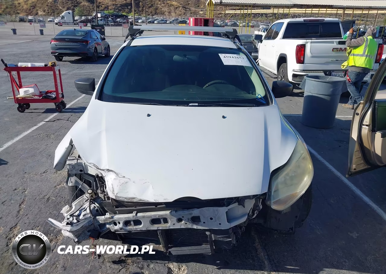 2014 Ford Focus S VIN:1FADP3E20EL462658 - 6