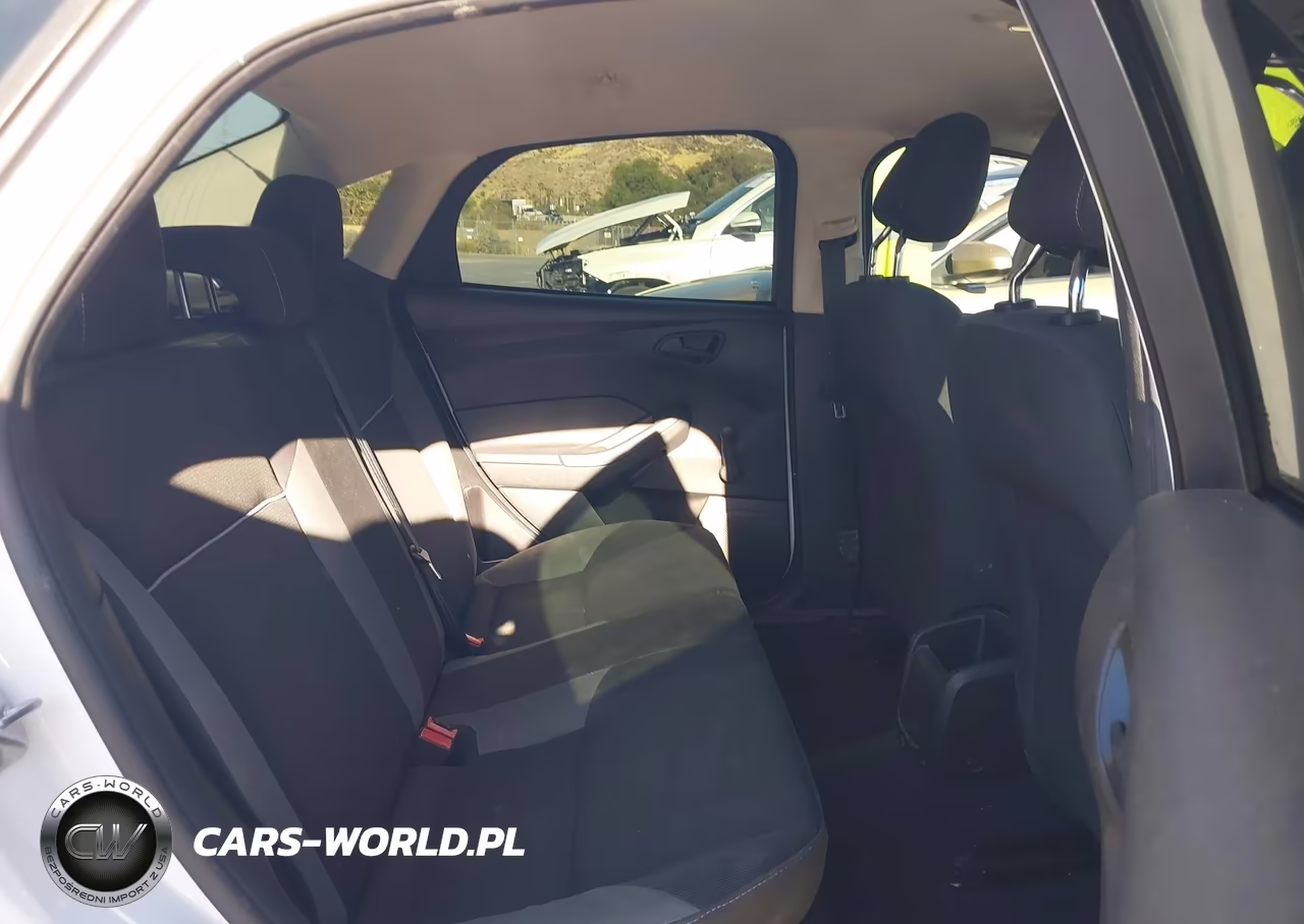 2014 Ford Focus S VIN:1FADP3E20EL462658 - 8