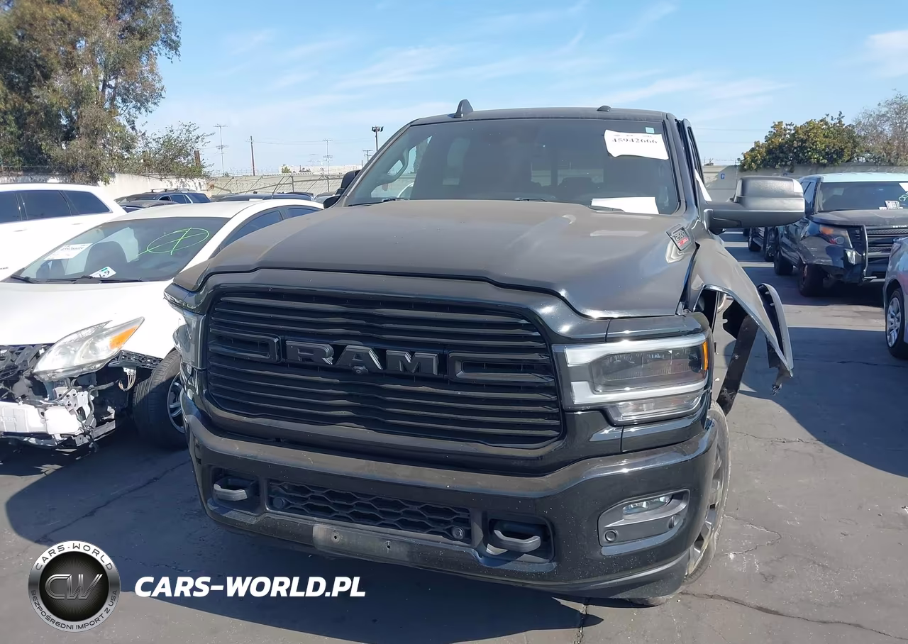 2019 Ram 2500 Laramie 4X4 8' Box VIN:3C6UR5KL9KG654089 - 12