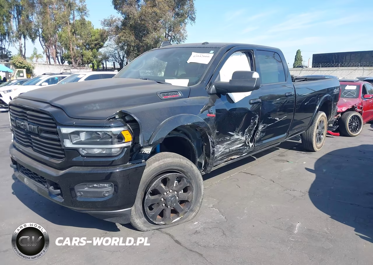 2019 Ram 2500 Laramie 4X4 8' Box VIN:3C6UR5KL9KG654089 - 2