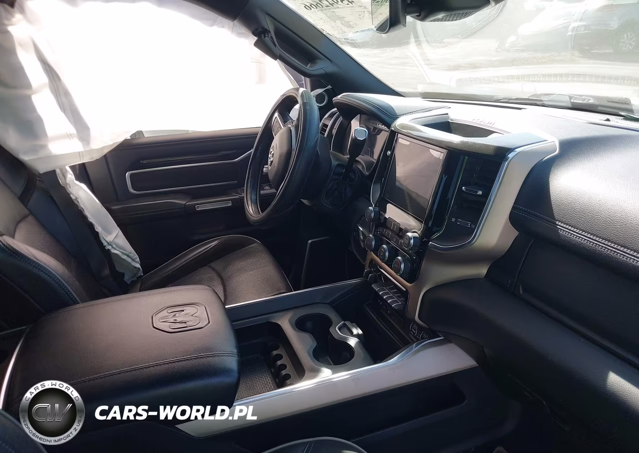 2019 Ram 2500 Laramie 4X4 8' Box VIN:3C6UR5KL9KG654089 - 5