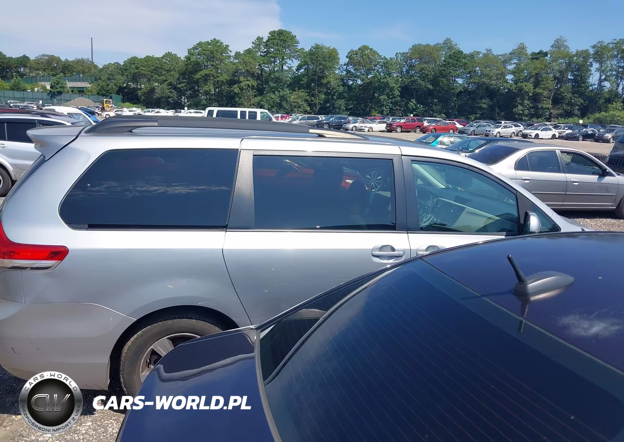 2014 Toyota Sienna Le 7 Passenger VIN:5TDJK3DC4ES081559 - 13