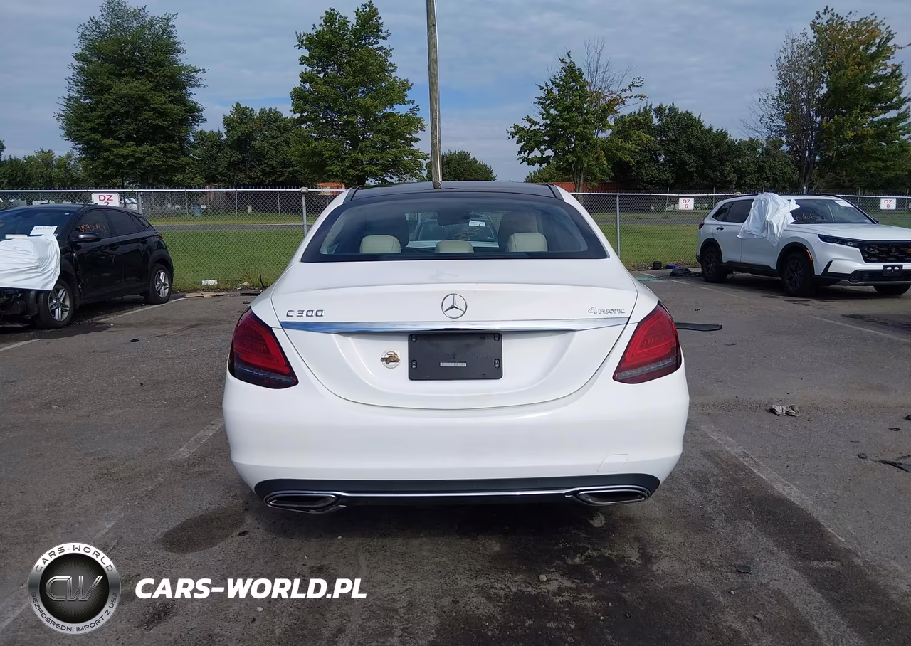 2019 Mercedes-Benz C 300 4Matic VIN:55SWF8EB7KU310165 - 16