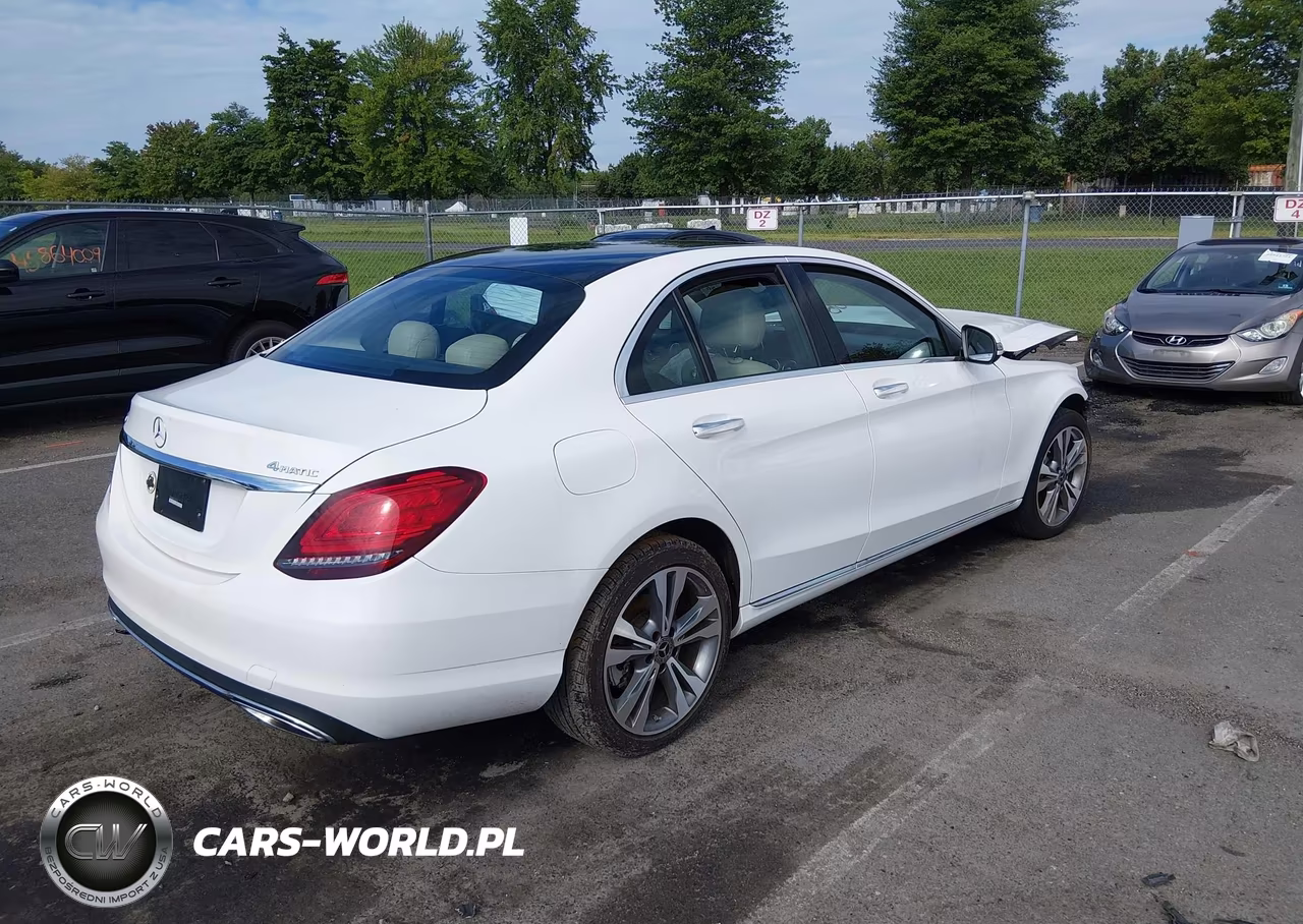 2019 Mercedes-Benz C 300 4Matic VIN:55SWF8EB7KU310165 - 4