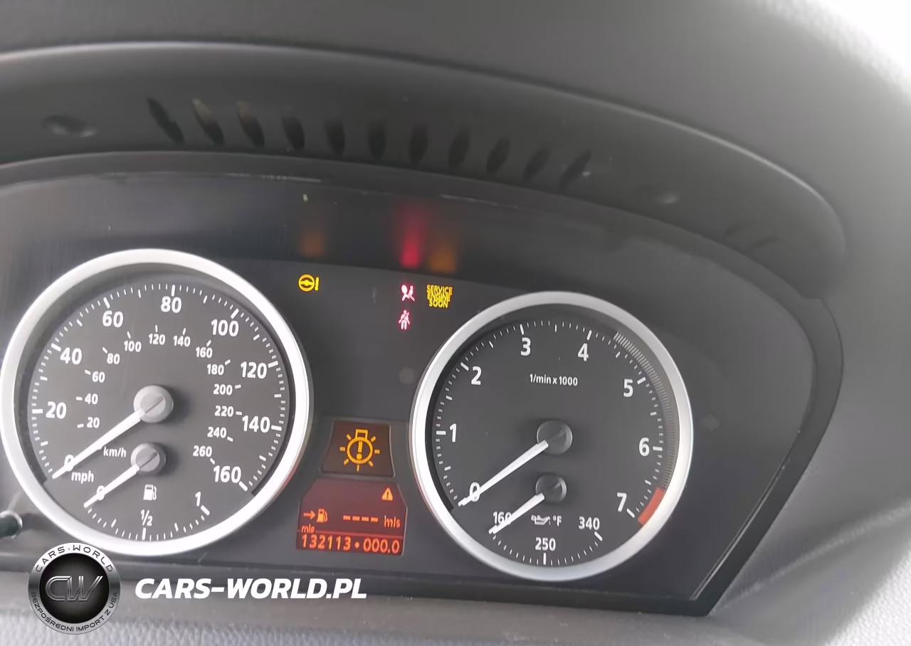 2005 BMW 645Ci VIN:WBAEK73475B328192 - 7