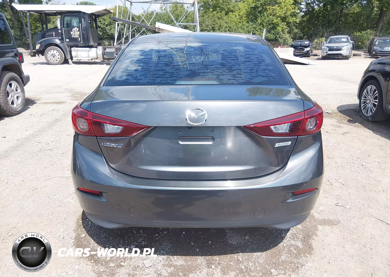 2018 Mazda Mazda3 Sport VIN:3MZBN1U74JM183809 - 16