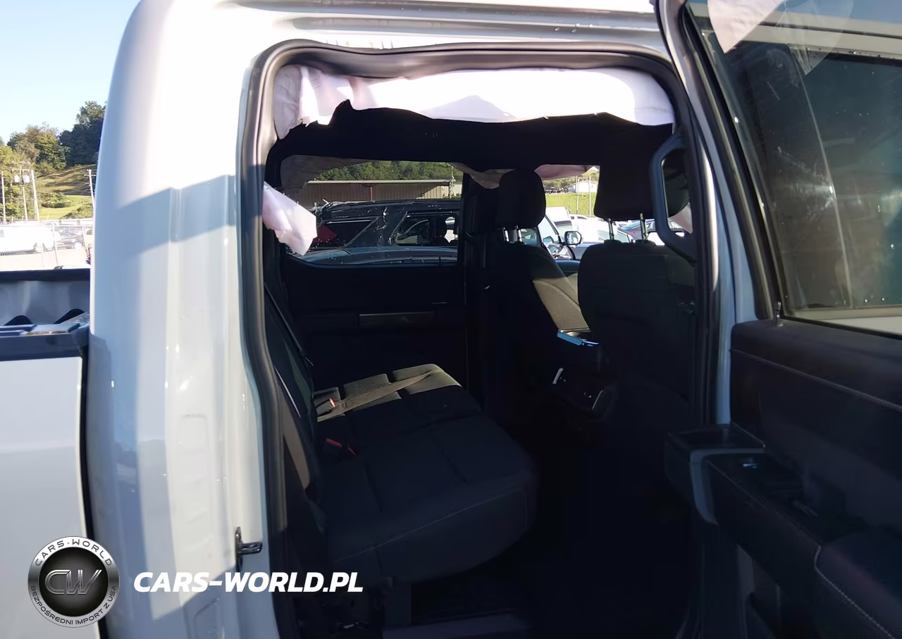 2023 Ford F-150 Xlt VIN:1FTFW1E82PFB31788 - 8